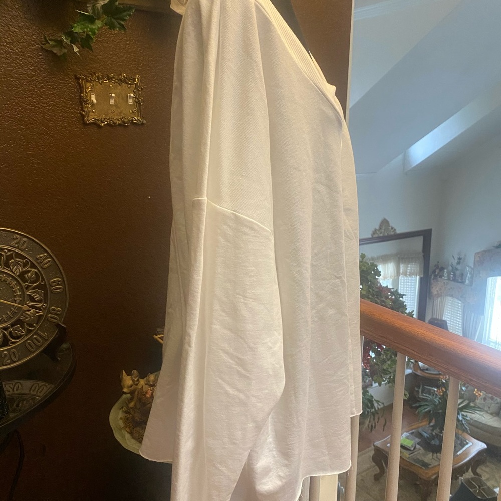 New PLUS White Knit Long Sleeve Oversized Knit Top - Picture 3 of 5